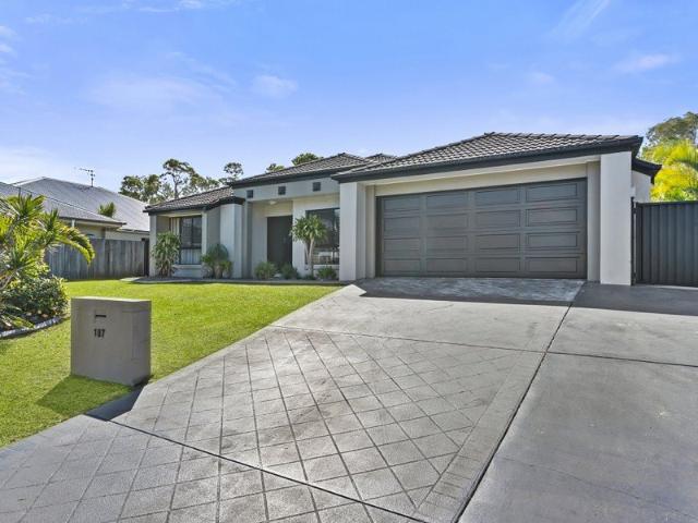 Large Family Home With a Coastal Lifestyle