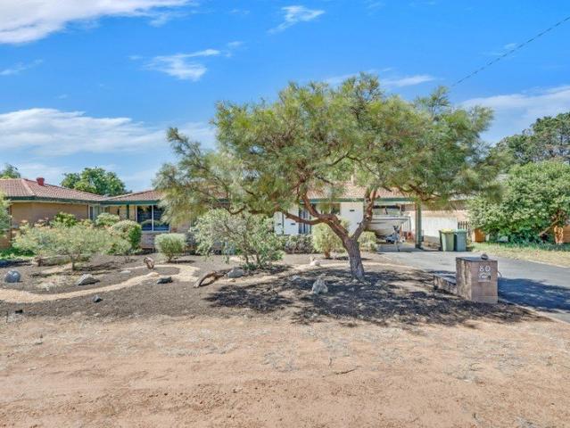 FAMILY HOME WITH A BACKYARD