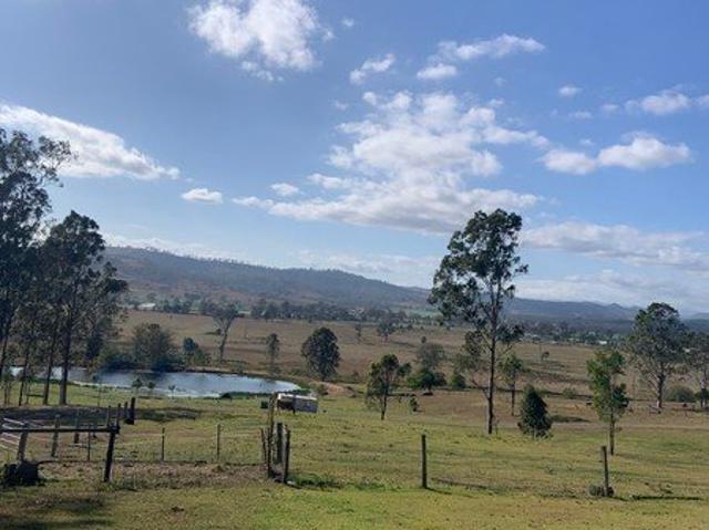 Family home with a rural view in a beautiful location