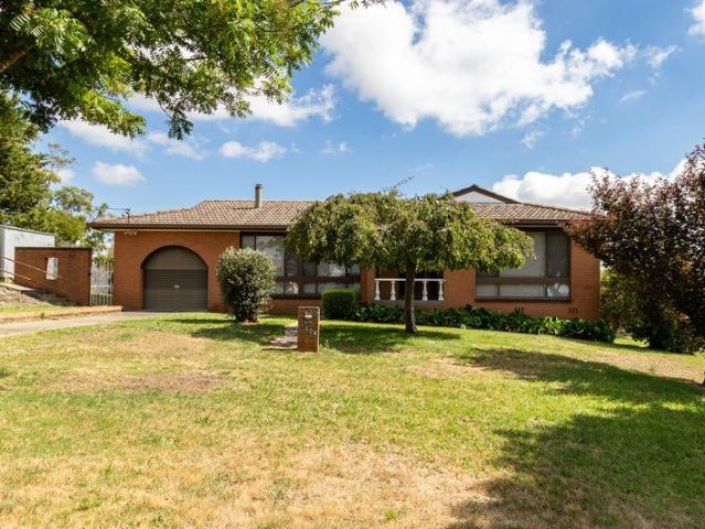 Family Home with additional Block of Land