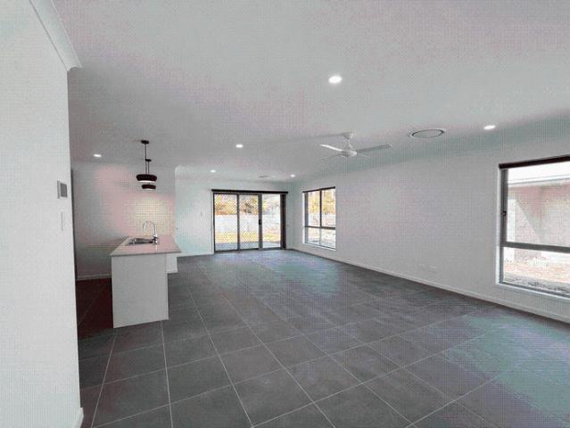 Family Home with Ducted Air Conditioning in Plainland
