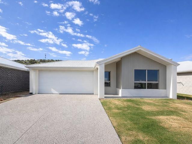 Family Home with Ducted Air Conditioning in Plainland