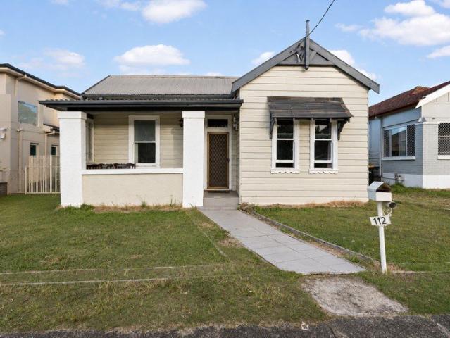 Family Home with Exceptional Future Potential on 643.8sqm