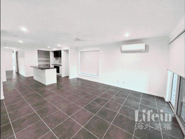 Family Home with Fully Fenced Yard in Victoria Point