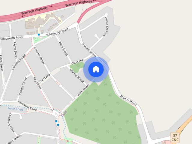 Family home with huge yard!