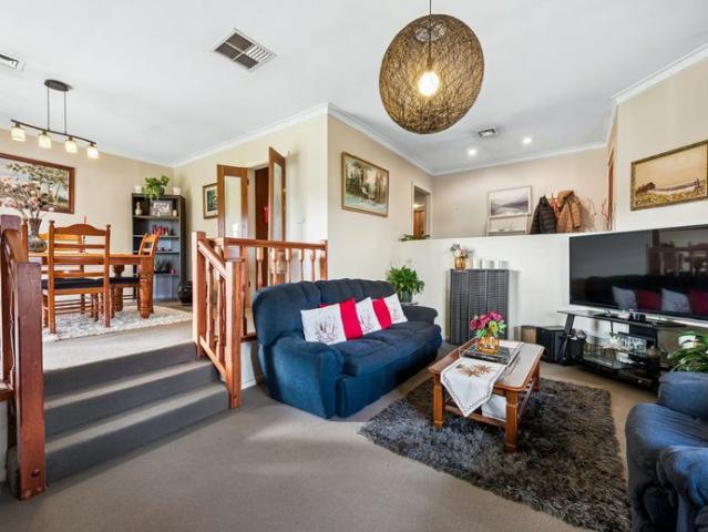 Family Home with Home Office Spaces & Entertaining Area