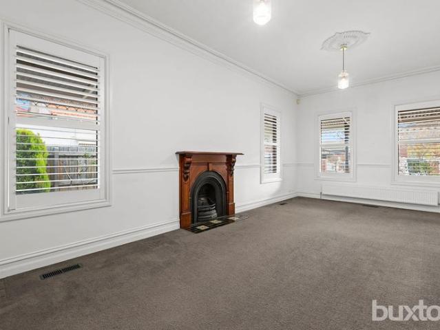 Family Home with Lush Gardens in Prime Bentleigh Location