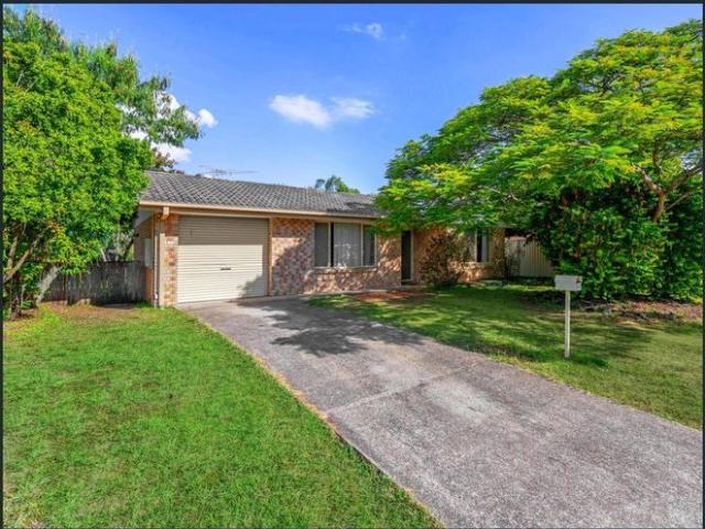 FAMILY HOME WITH BACK YARD