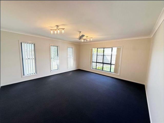 Family Home with Large Shed in Quiet Cul de Sac