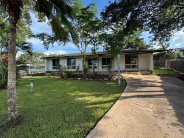 FAMILY HOME WITH LARGE YARD