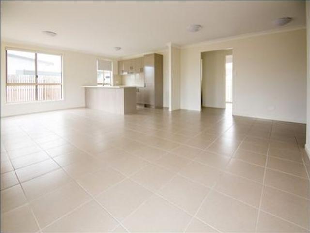 Family Home with Large Yard in Burdell