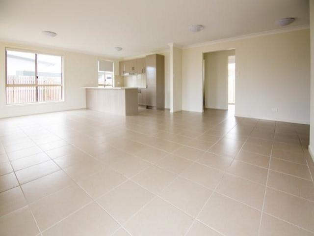 Family Home with Large Yard in Burdell