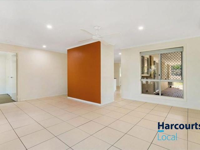 Family Home with Lawn Maintenance Included in Sinnamon Park