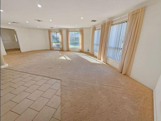 FAMILY HOME WITH LOCATION