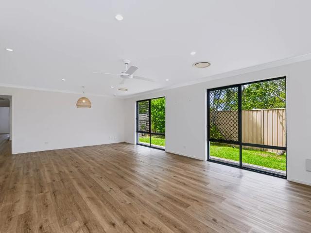 Family Home with Pool & Brand New Flooring