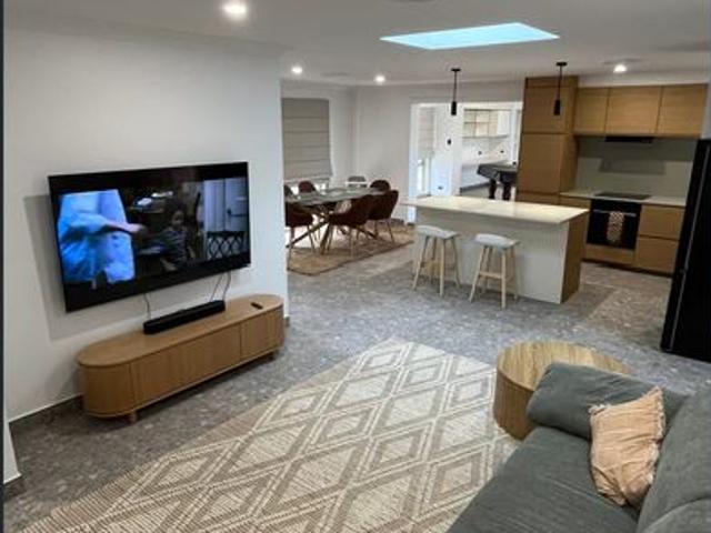 Family Home with Pool & Spa in Tranquil Mudgeeraba Location