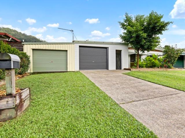 Family Home with Pool & Powered Shed