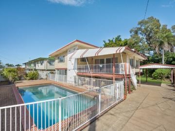 Family Home with Pool, Rumpus Room & Entertaining Decks