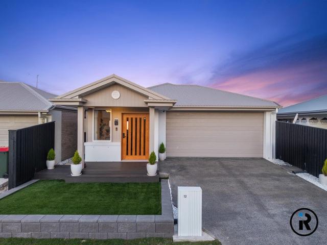 Family Home with Premium Finishes & Ducted Air Conditioning