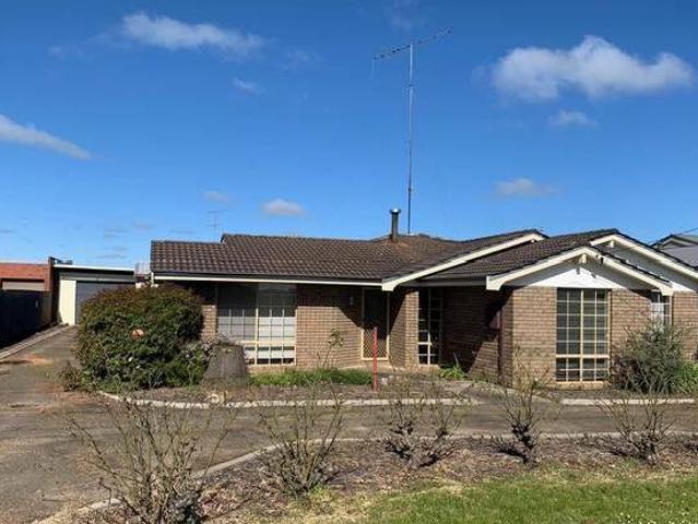 Family Home with Rural Views