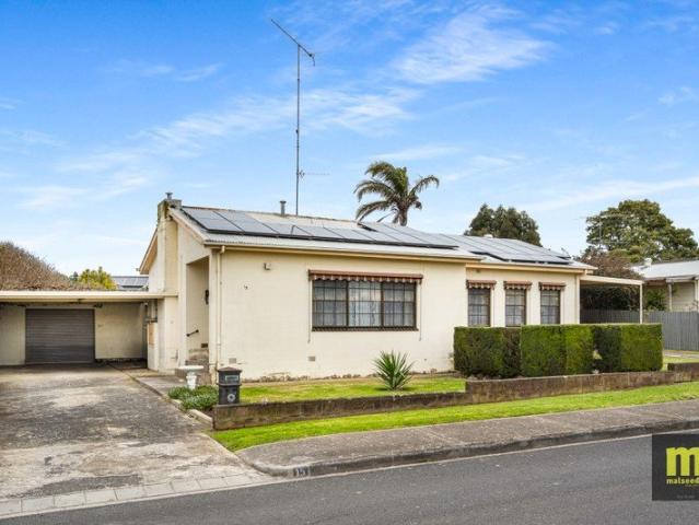 Family Home with Solar, Shedding & Plenty of Space