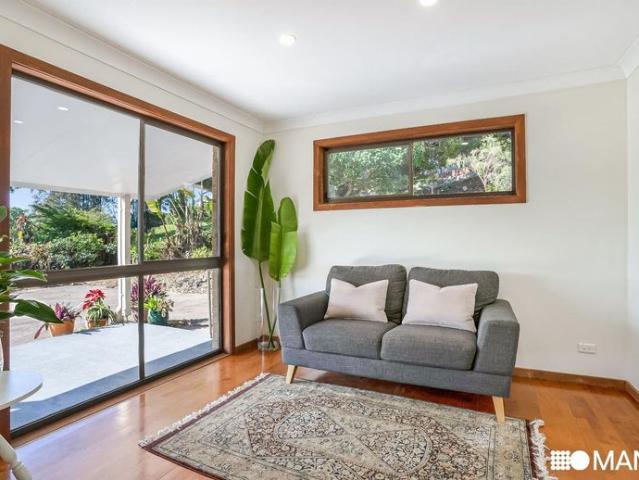 Family Home With Space for Everyone. Including A Teenagers Retreat!
