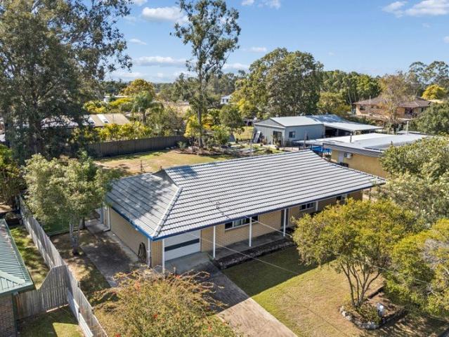 Family Home with Space, Versatility & Huge Potential on 1,047 m2 Block