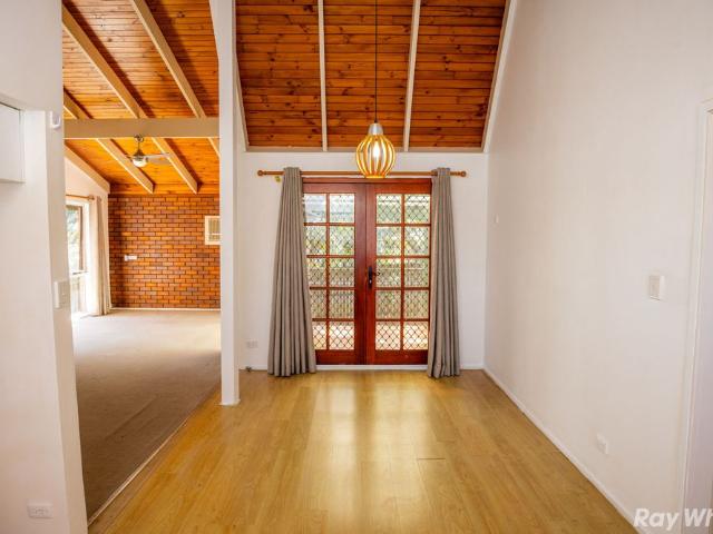 FAMILY HOME WITH SPACIOUS SHED!