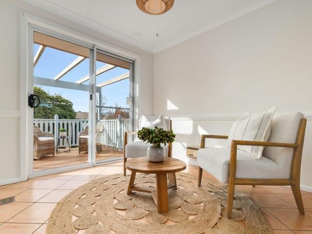 Family Home with Spacious Yard & Modern Comforts