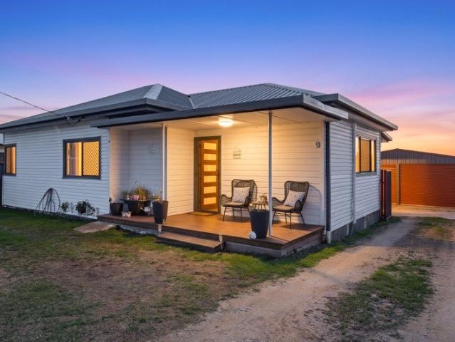FAMILY HOME WITH VIEWS TO THE RACECOURSE