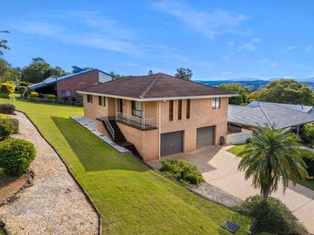 Family Home With Views