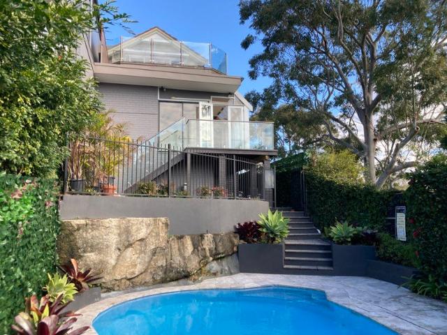FAMILY HOME, WATER VIEWS, POOL & PET FRIENDLY