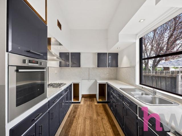 Family Home with Workshop & Entertaining
