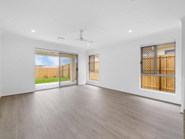 Family Home with 2 Living Areas and Ducted Air Conditioning
