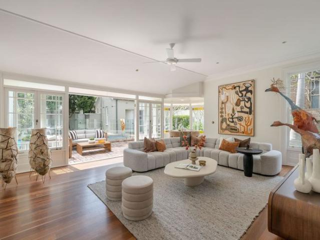 Family home and poolside entertainer in Toxteth Estate