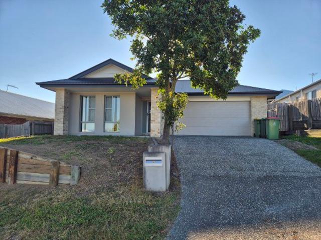 Family home AVAILABLE NOW!