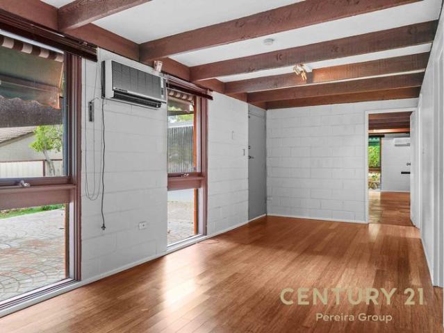 Family Home Backing onto Bushland Reserve