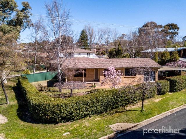 Family Home, Calare Location