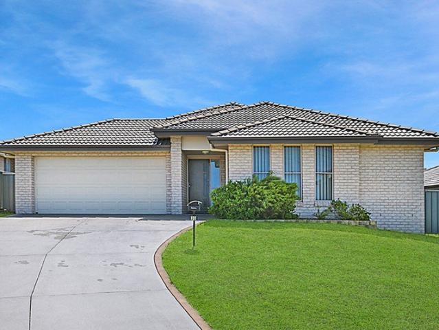 FAMILY HOME + CONVENIENT LOCATION MOVE IN READY