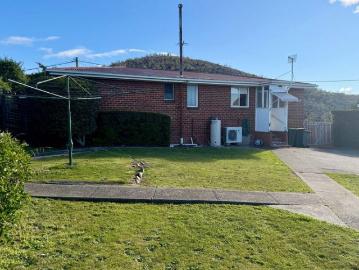 Family home Convenient location!