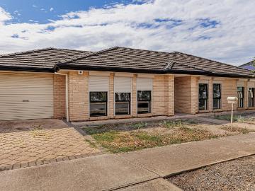 Family Home, Conveniently Located