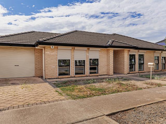 Family Home, Conveniently Located