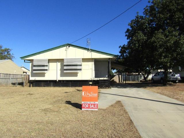 FAMILY HOME CONVENIENTLY LOCATED DAY CARE HIGH SCHOOL PCYC AIR CONS
