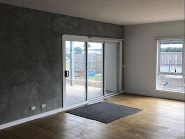 Family home close to the beach!