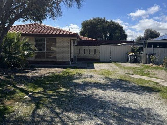 Family Home Close to The Beach!