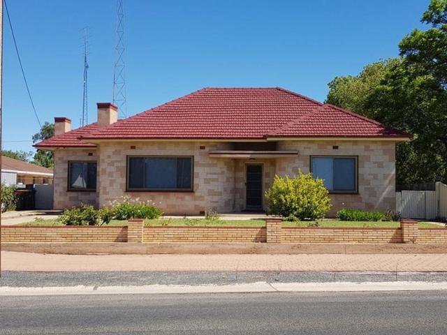 Family Home Close to Town