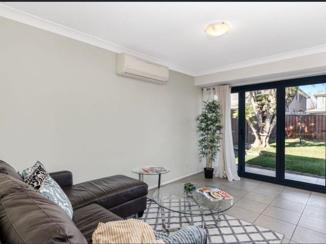 FAMILY HOME CLOSE TO ALL AMENITIES