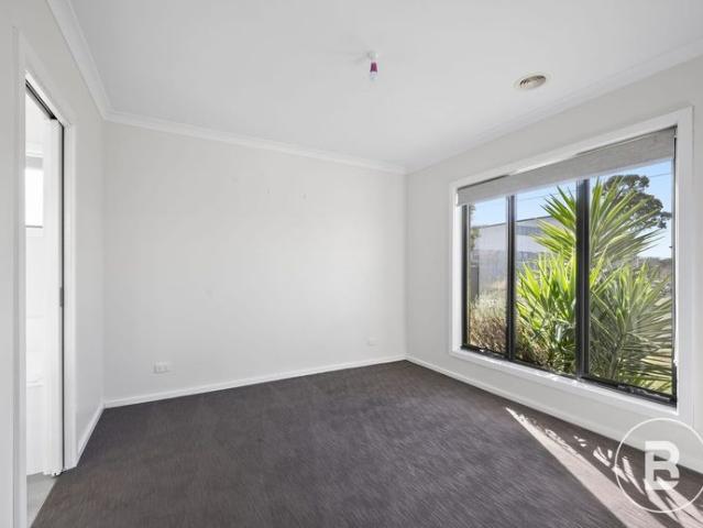 FAMILY HOME CLOSE TO AMENITIES