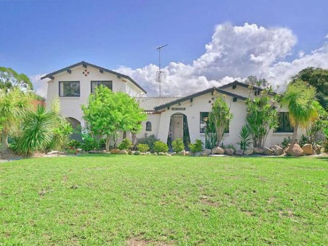 Family home close to school