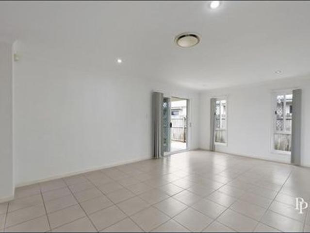 Family Home Close to Schools and Mount Pleasant Shopping Centre